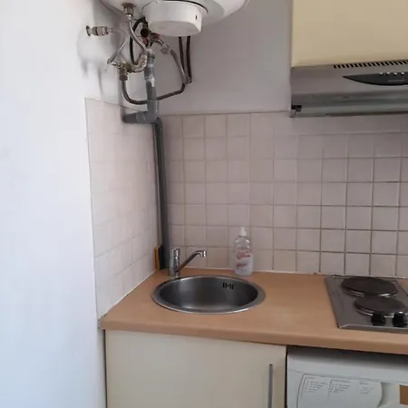 Studette Charlot Centre - 11 Rue Paradis Apartment